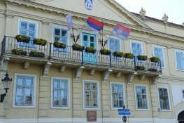 Građani se pobunili zbog planova za Ciglanu u Sremskim Karlovcima - odložena sednica 