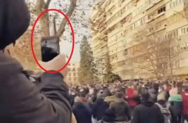FOTO: Čime su snimani demonstranti na protestima u Novom Sadu?