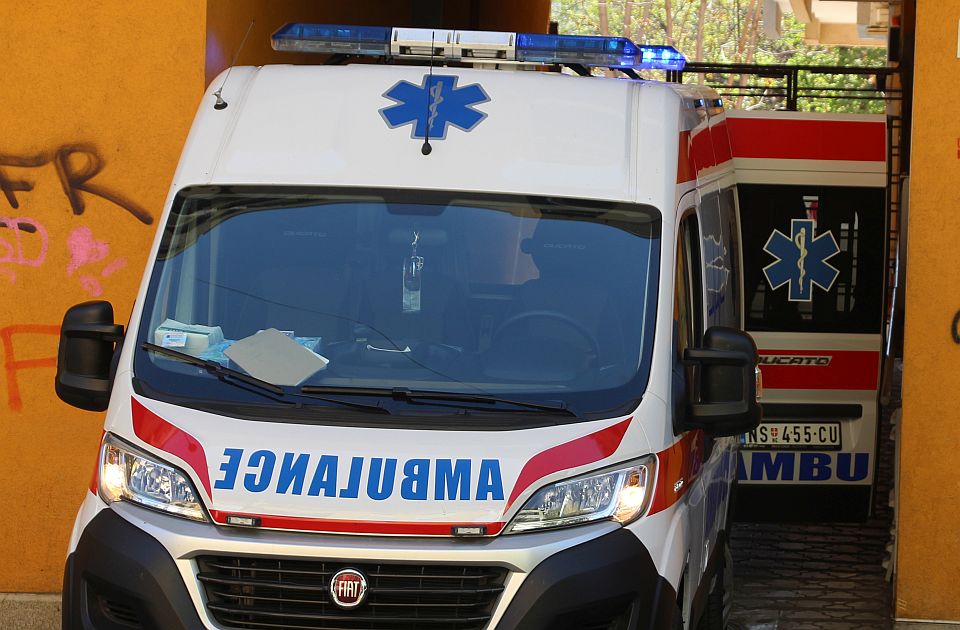 Žena povređena u sudaru kod nadvožnjaka u Temerinskoj