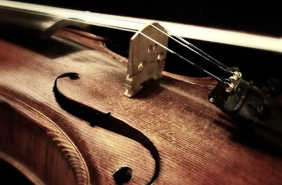 Na današnji dan: Preminuo Stradivari, u SAD ukinuto ropstvo, Pupinov most otvoren za saobraćaj
