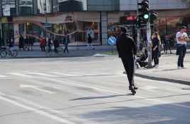 Vozači trotineta planiraju protest zbog najavljene registracije: 