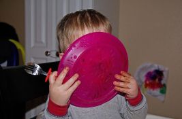 Radosno detinjstvo: Netačno da izbacujemo voće iz užine za decu