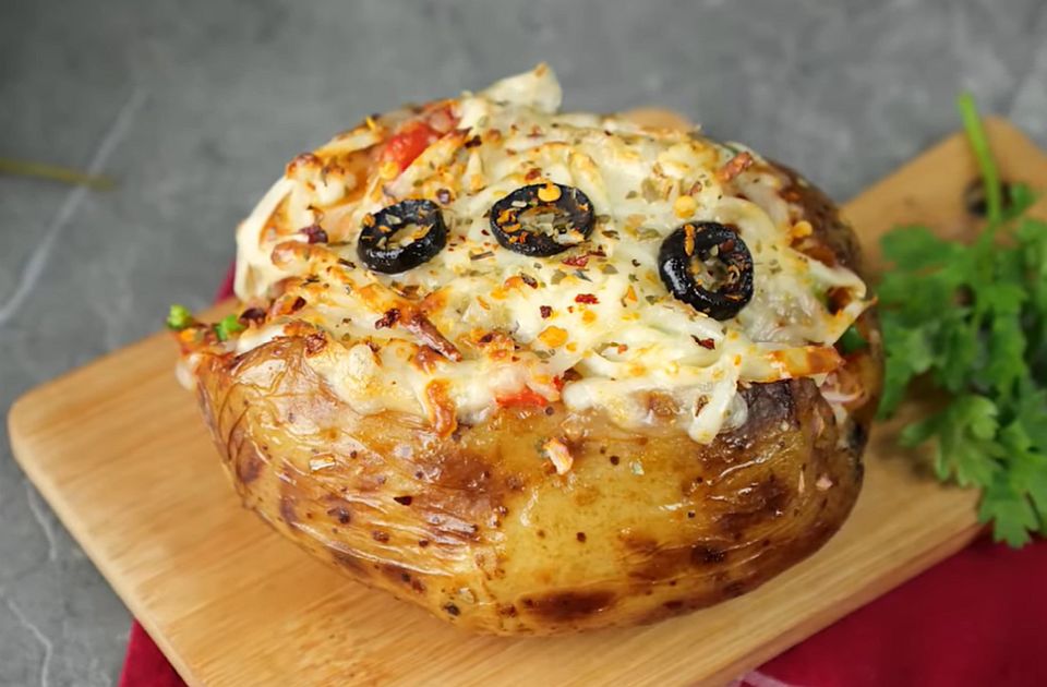 VIDEO: Zabavno i ukusno - pica-krompir iz rerne 