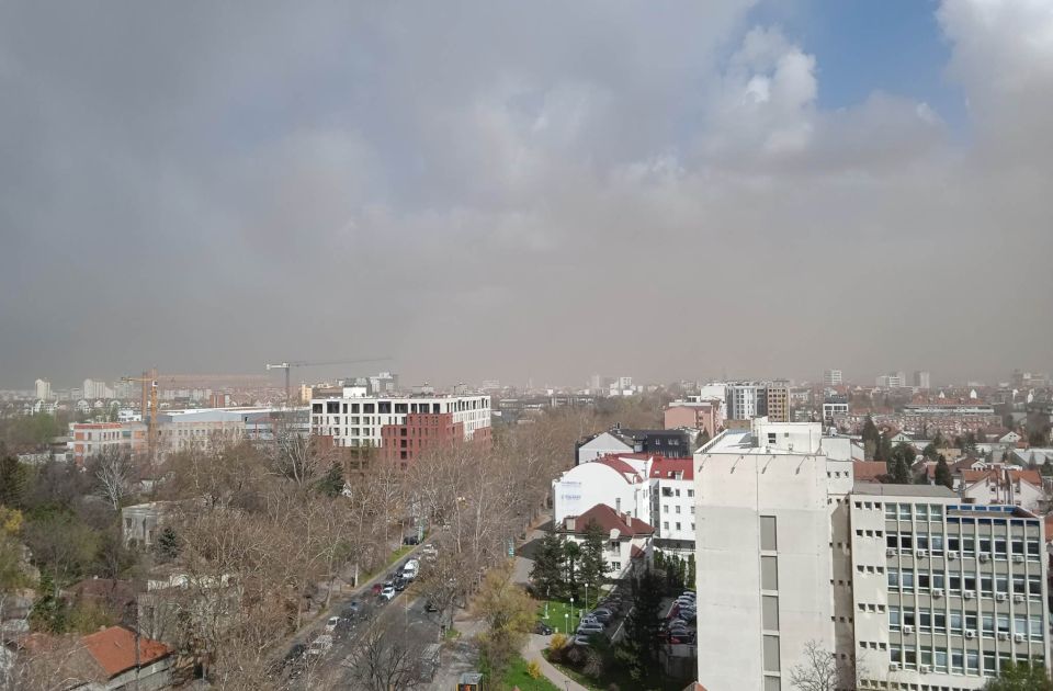 VIDEO: U Novom Sadu "zubato Sunce", pa peščana oluja i sneg, pa opet sunčano