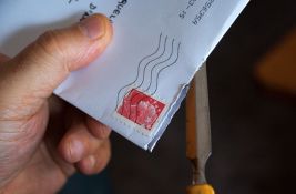 Pokrenuta kampanja za pravo ljudi da biraju da li će dobijati poštu ili imejl 