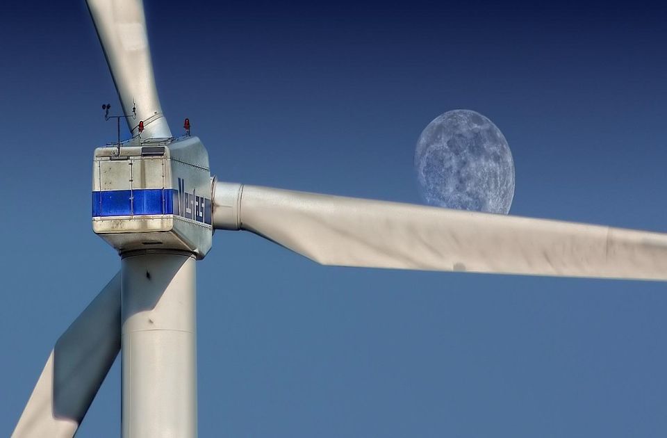 Kineski inženjeri napravili prototip plutajuće vetroturbine Kineski inženjeri napravili prototip plutajuće vetroturbine