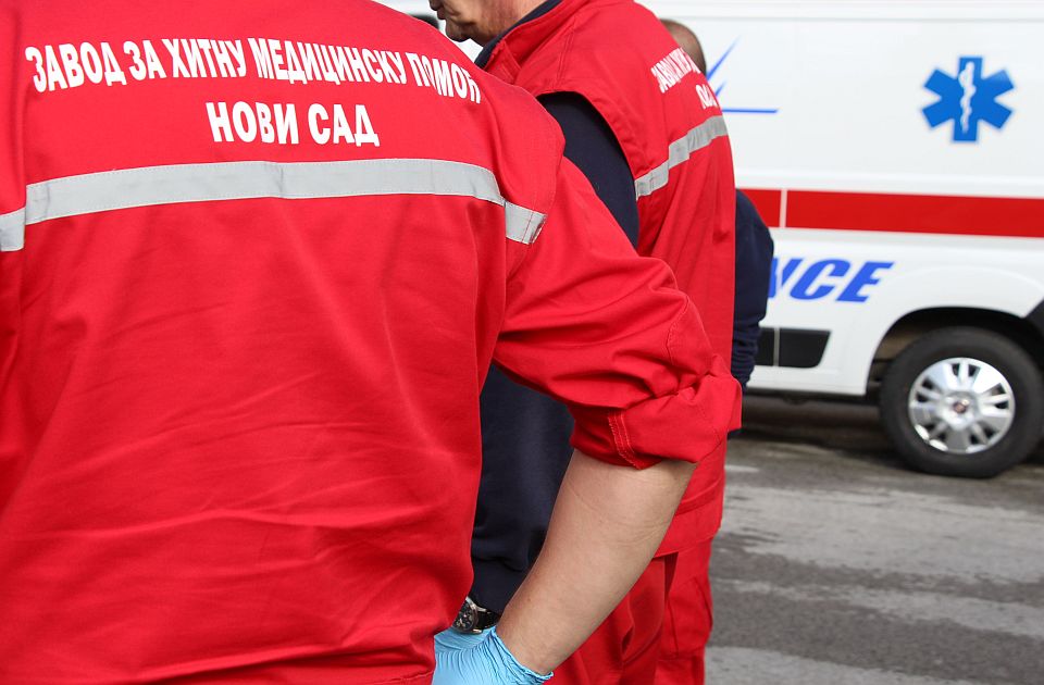 Devetogodišnji biciklista povređen u sudaru sa motociklom u Rumenačkoj