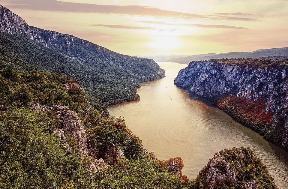 Izložba fotografija "Geopark Đerdap" u Pokrajinskom zavodu za zaštitu prirode