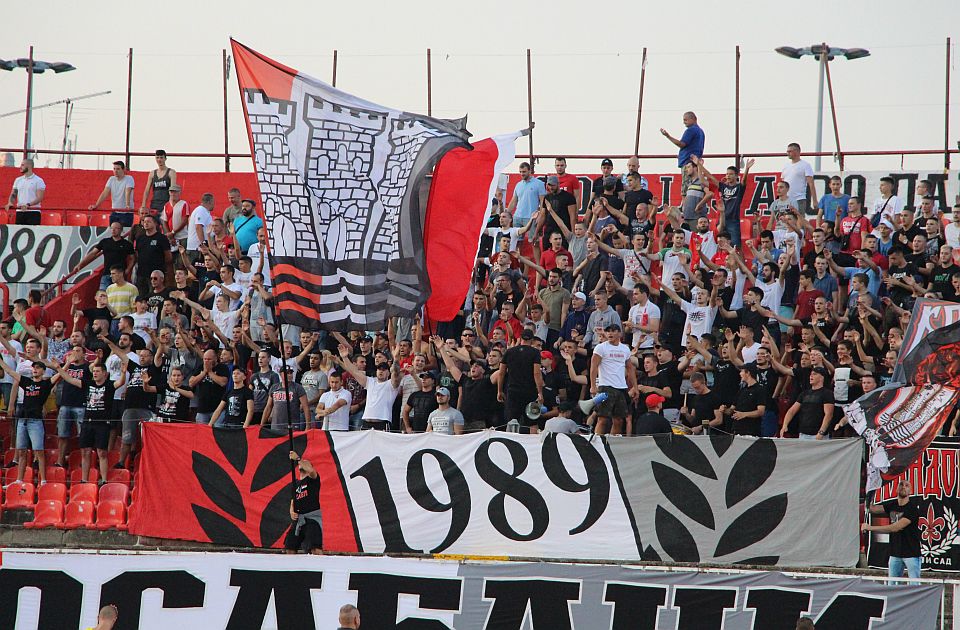Navijači Vojvodine pozvali upravu da pomogne OFK Beograd: Makar jedan dan da svi budemo Romantičari