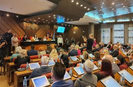 UŽIVO Na svečanoj sednici Skupštine grada odbijen predlog da se Dridu ne dodeli Oktobarska nagrada