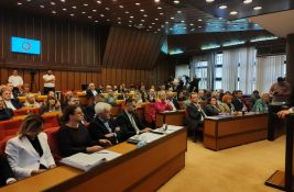 UŽIVO Počela redovna sednica Skupštine Novog Sada: Odbijen predlog opozicije o mesnim zajednicama
