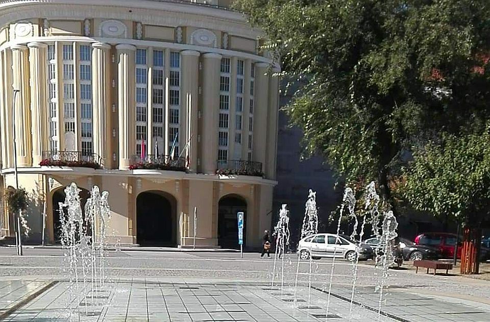 Više od 100 prosvetara u Senti bez putnih troškova jer su tužili opštinu