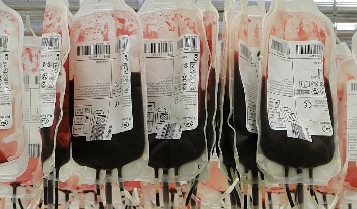 Krv u hitnim slučajevima do pacijenta stiže za dva sata
