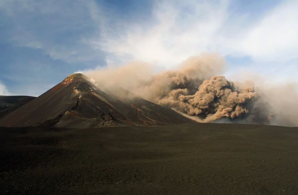 FOTO: Vulkan Etna za šest meseci porastao za 30 metara