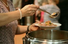 Nema bacanja hrane: Švajcarski restoran kažnjava goste koji ne pojedu sve 