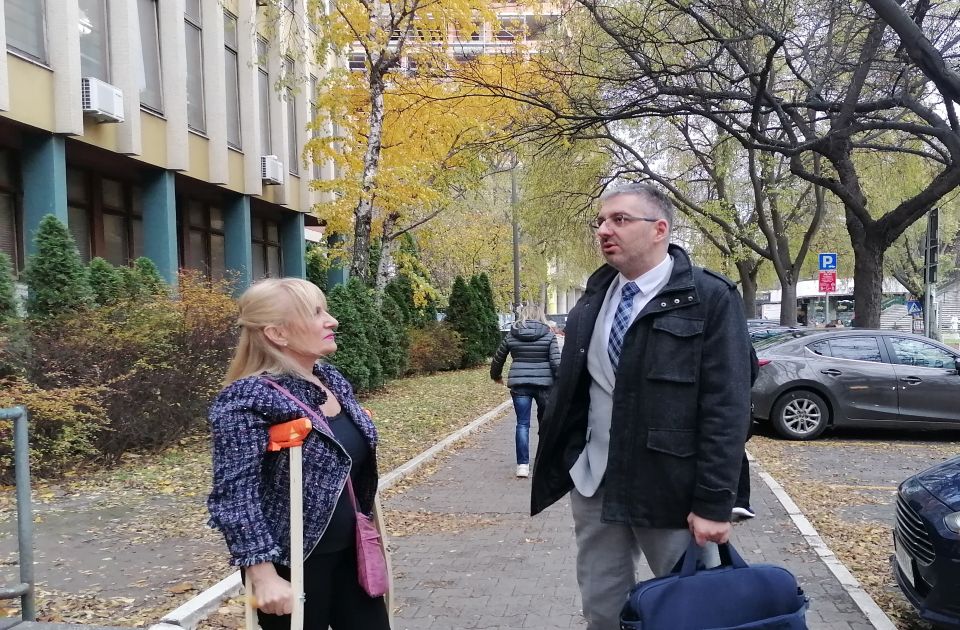 Suđenje novosadskoj aktivistkinji po tužbi suvlasnice "Galensa": Saslušana dva svedoka