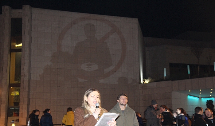 FOTO: Obeleženo godinu dana protesta protiv režima