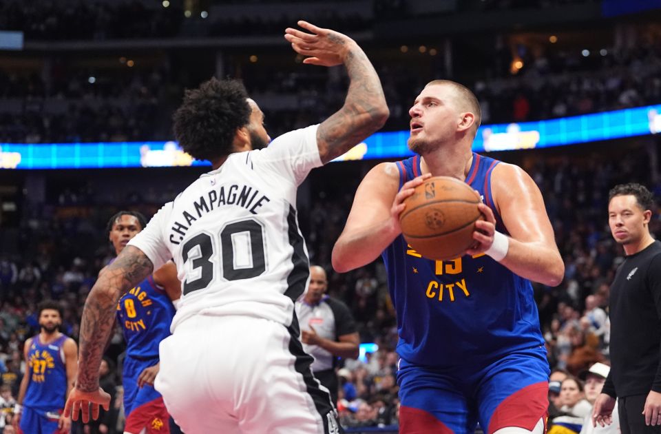 VIDEO Košarkaši Denvera porazom završili učešće na NBA kupu: Navijači tvrde da je Jokiću oduzet tripl-dabl