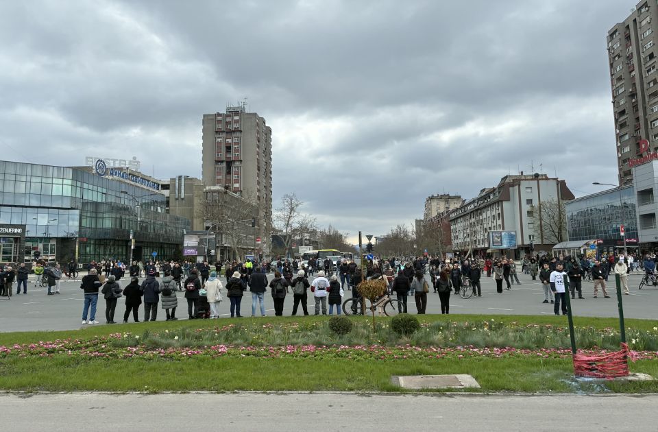 Obeleženo 17 meseci od pada nadstrešnice: 