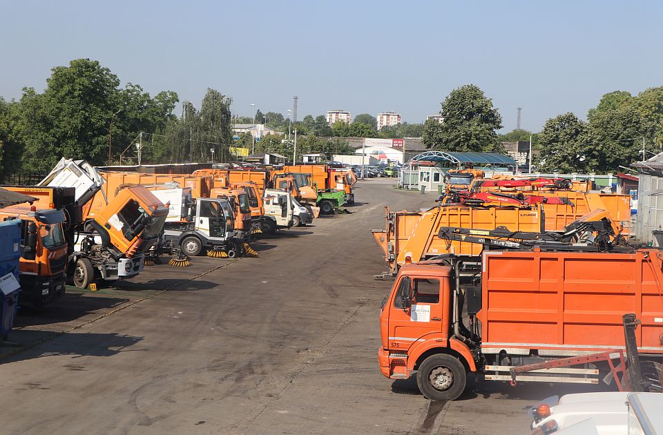 Nakon više godina "Čistoća" obnavlja vozni park: Kupuje polovne autosmećare za 41 milion dinara
