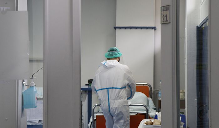 Korona u Srbiji: Manje od 1.700 novozaraženih, preminula 31 osoba