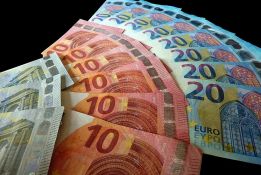 Počinje isplata 30 evra državne pomoći