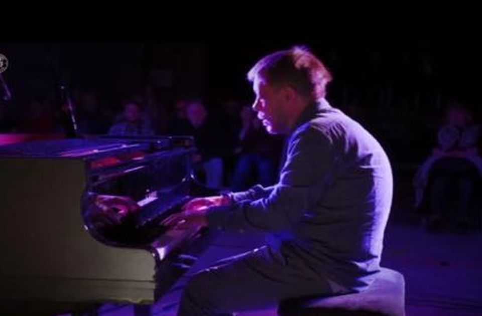 Preminuo Matija Dedić, poznati džez muzičar i sin Arsena Dedića i Gabi Novak