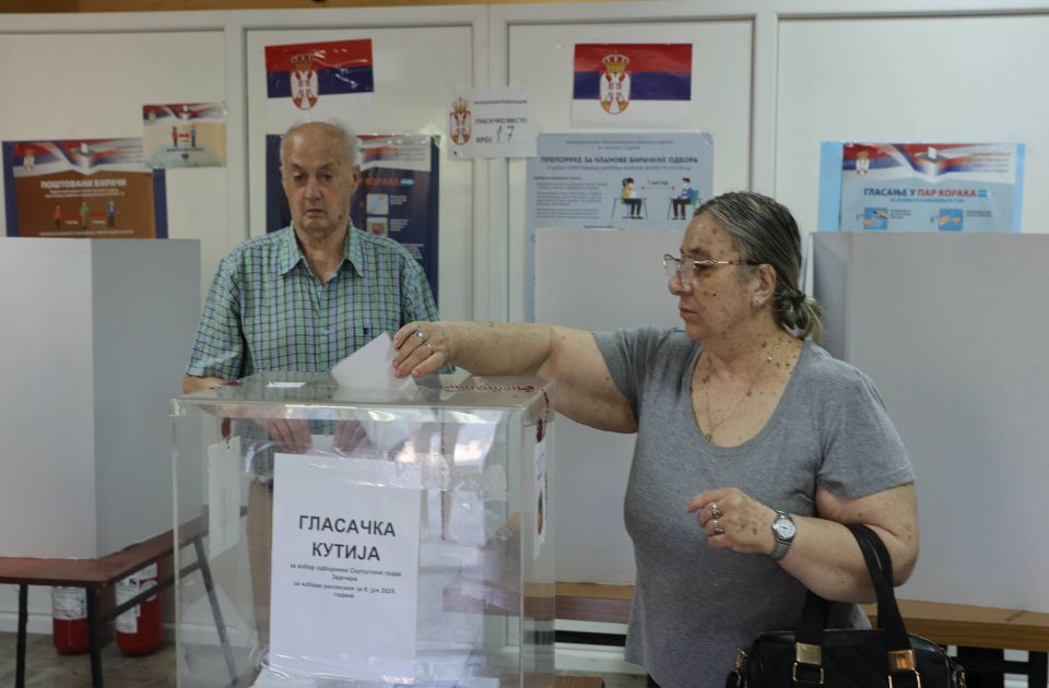 UŽIVO Izbori u Kosjeriću i Zaječaru: Objavljena procena izlaznosti do 10h