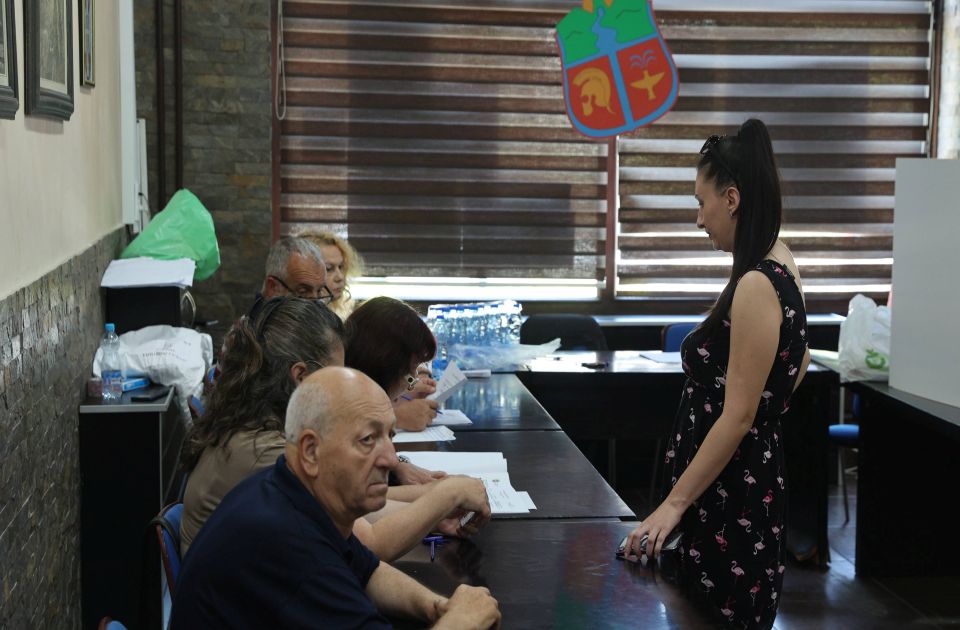 VIDEO: Opozicioni kandidat za gradonačelnika Zaječara napadnut u selu Veliki Izvor