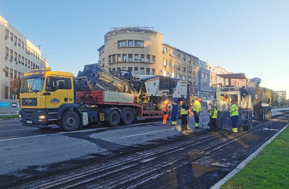 FOTO: Zatvoren deo Bulevara Mihajla Pupina, evo kakav je režim saobraćaja do kraja oktobra