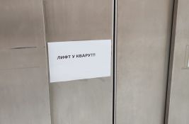 Studentska ambulanta o liftu koji ne radi: 