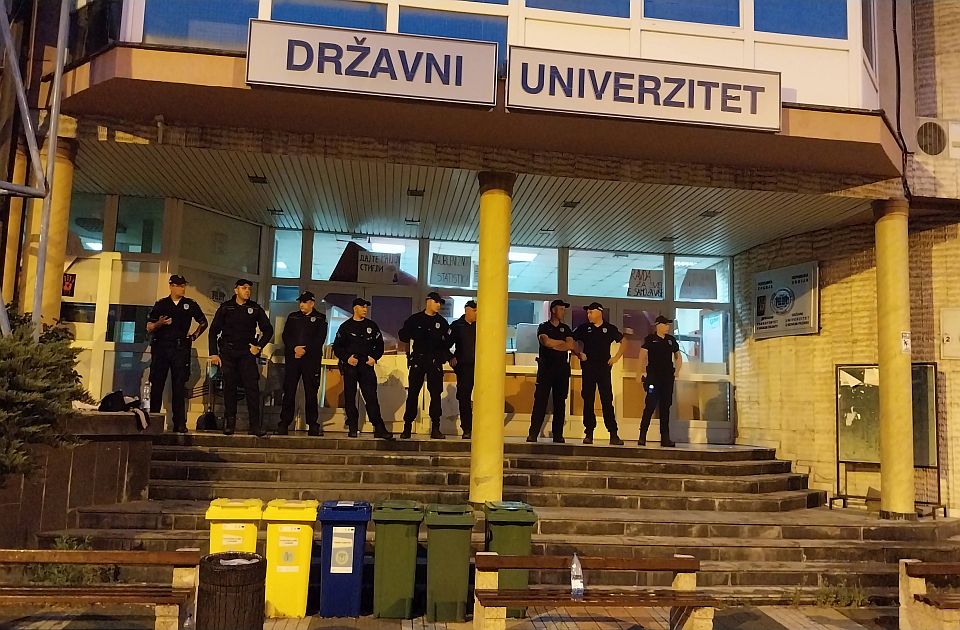 Dačić: Zbog nereda u Novom Pazaru privedeno deset osoba, još njih identifikovano