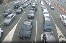 Na Batrovcima se od jutros čeka oko četiri sata
