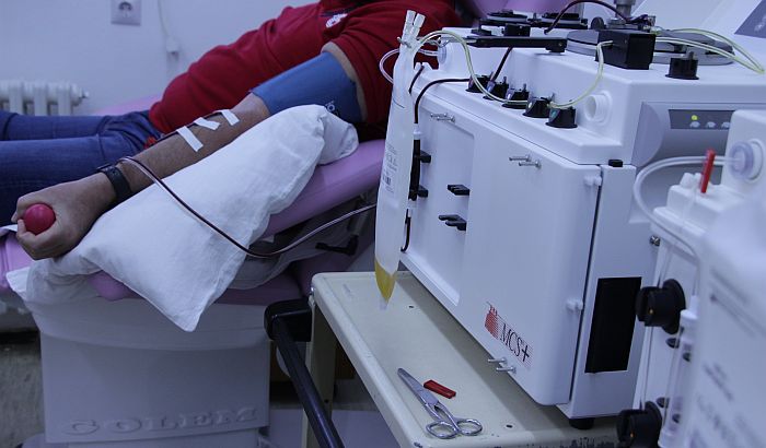 Lečenje plazmom u Srbiji još od aprila, u SAD juče odobreno
