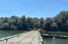 FOTO: Postavljen pontonski most preko Velike Morave