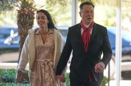 Ilon Mask postao prvi čovek u istoriji čije bogatstvo premašuje 800 milijardi dolara