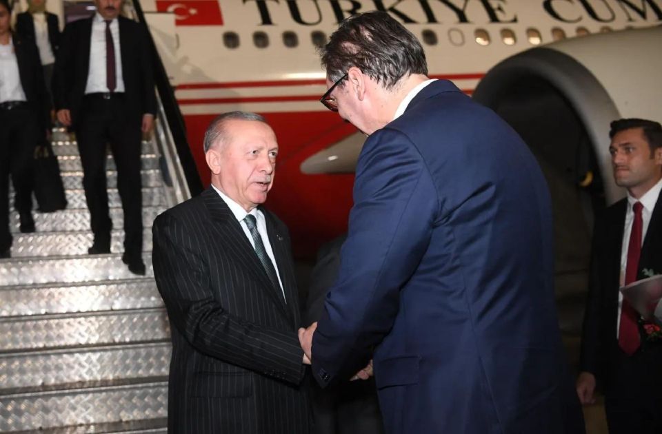  Erdogan stigao u Srbiju, Vučić ga dočekao na aerodromu