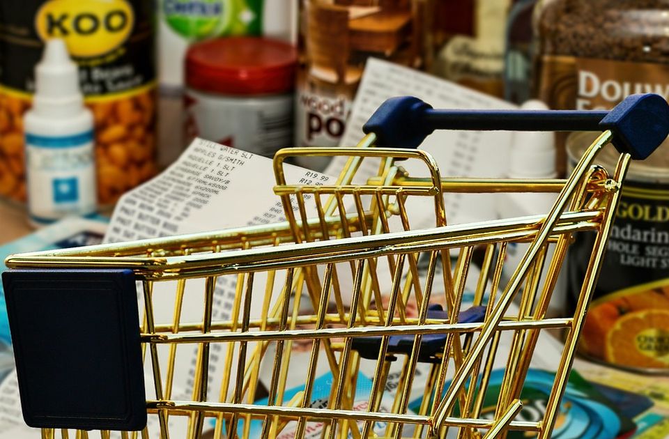 Supermarketi u Belgiji "preventivno" ograničili kupovinu ulja, brašna i konzervi 