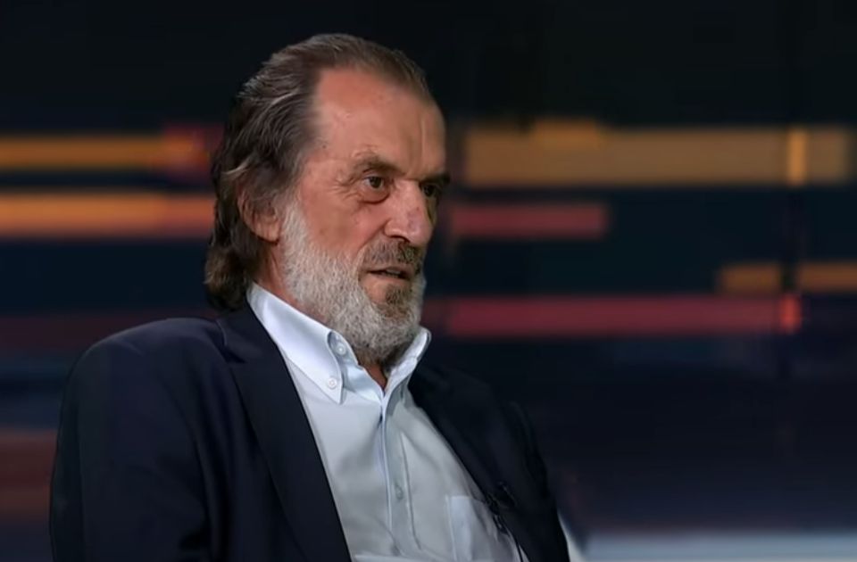 Na današnji dan: Ćosić postao predsednik SR Jugoslavije, pokušan atentat na Vuka Draškovića Na današnji dan: Ćosić postao predsednik SR Jugoslavije, pokušan atentat na Vuka Draškovića