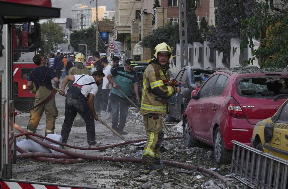 Izrael napao Iran: Ubijena najmanje dva visoka vojna oficira, strahuje se od sukoba većih razmera