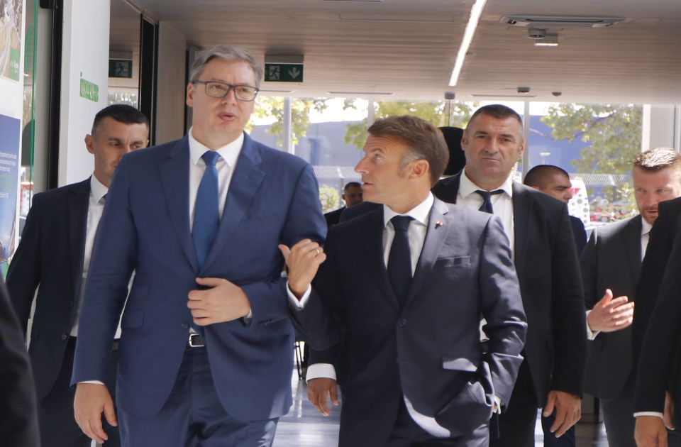 Vučić između EU i Rusije: Vučić između EU i Rusije:
