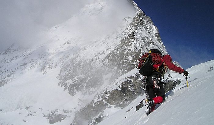 U lavinama u italijanskim Alpima poginulo pet skijaša