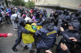 Parlament Gruzije usvojio nacrt zakona o stranim agentima, opozicija sprečena da uđe u zgradu