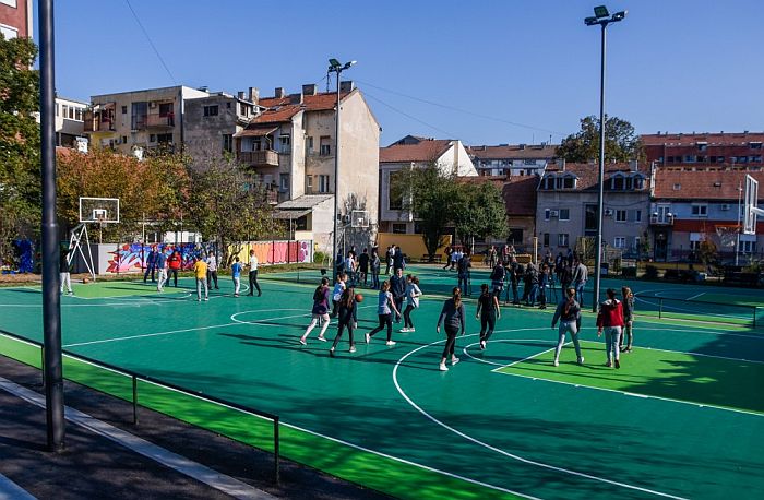 FOTO: Obnovljeni košarkaški tereni u Eđšegu FOTO: Obnovljeni košarkaški tereni u Eđšegu