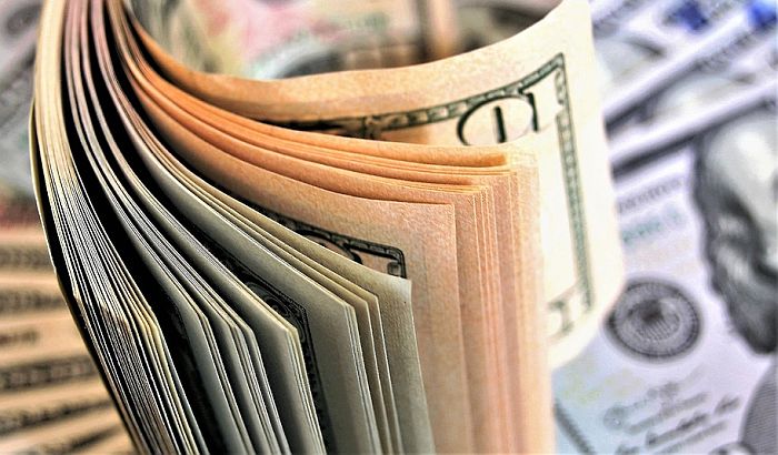 Dolarski krediti osiromašili Srbiju Dolarski krediti osiromašili Srbiju