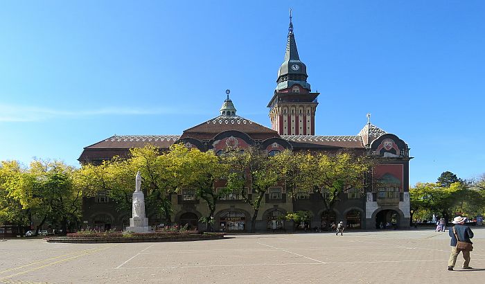 Subotica: 1,8 miliona dinara za novogodišnji nastup muzičara, građani i političari se pobunili