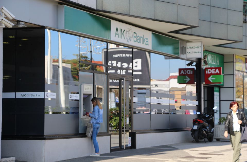 AIK banka pripojila Eurobank direktnu banku 