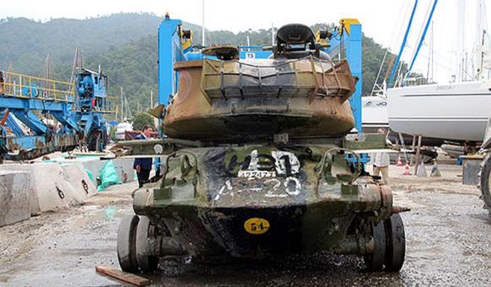 Potapa se tenk da bi koristio kao turistička atrakcija