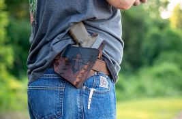 Nastavnici u Tenesiju će moći da nose skrivene pištolje u školu