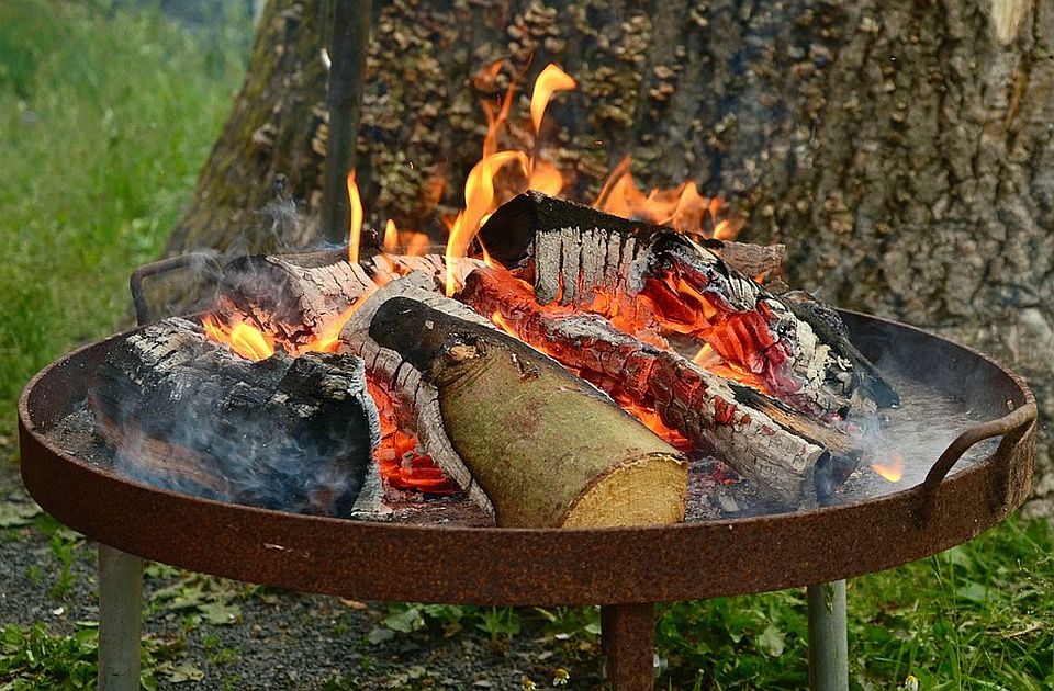 "Srbijašume" pred praznike apelovale na građane: Ne palite vatru blizu ili u šumi